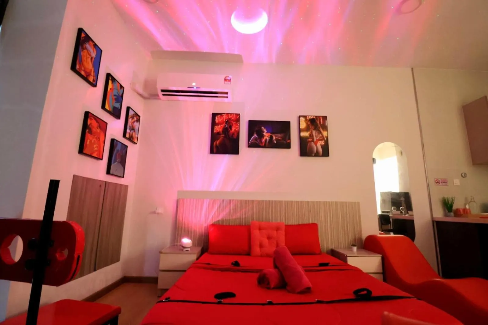 Bay Point Love Bed Danga Bay Johor Bahru 0*,  Malaysia